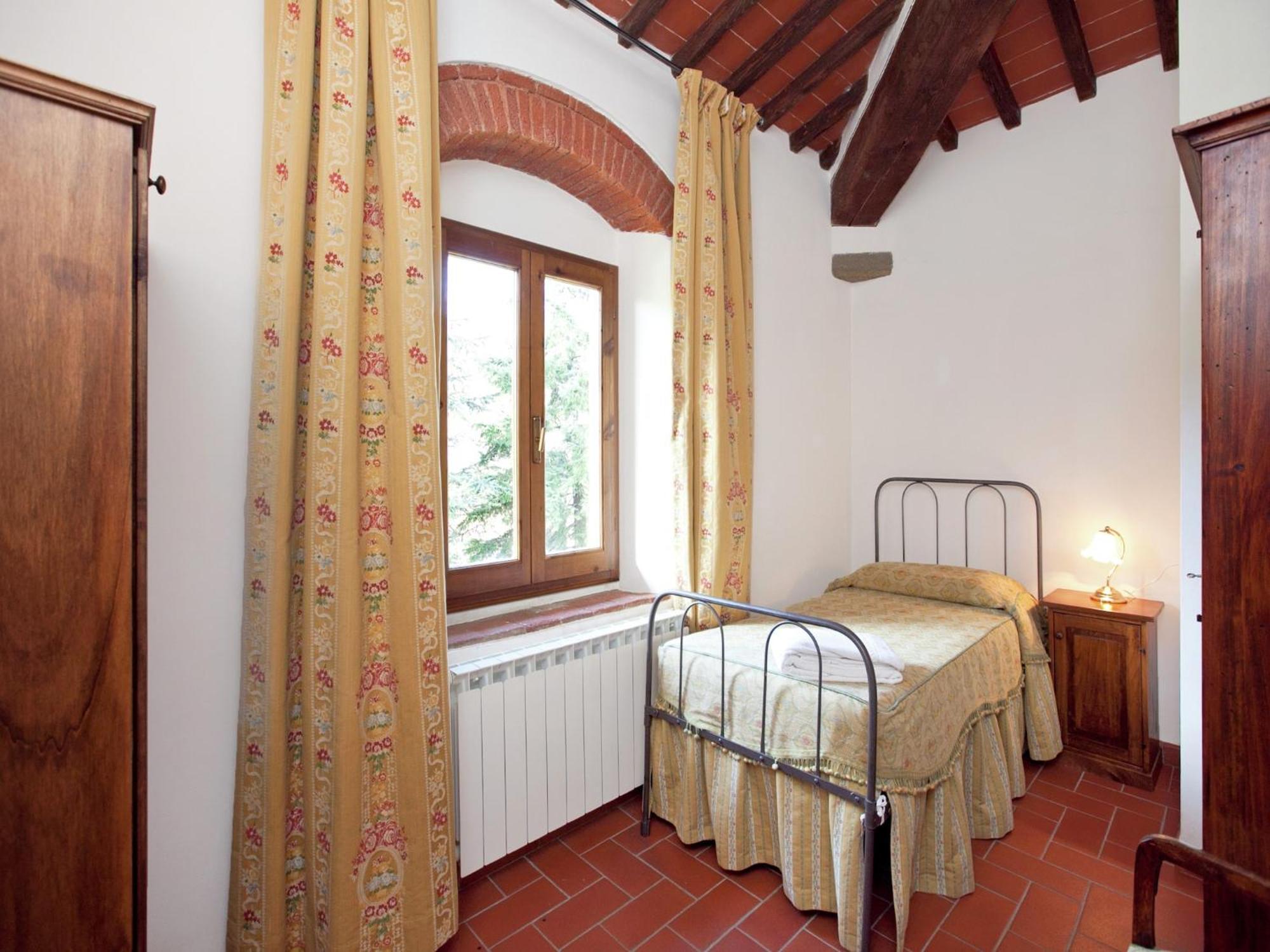 Pleasant Apartment With Swimming Pool Garden Bbq Parking Lucolena in Chianti Exterior foto