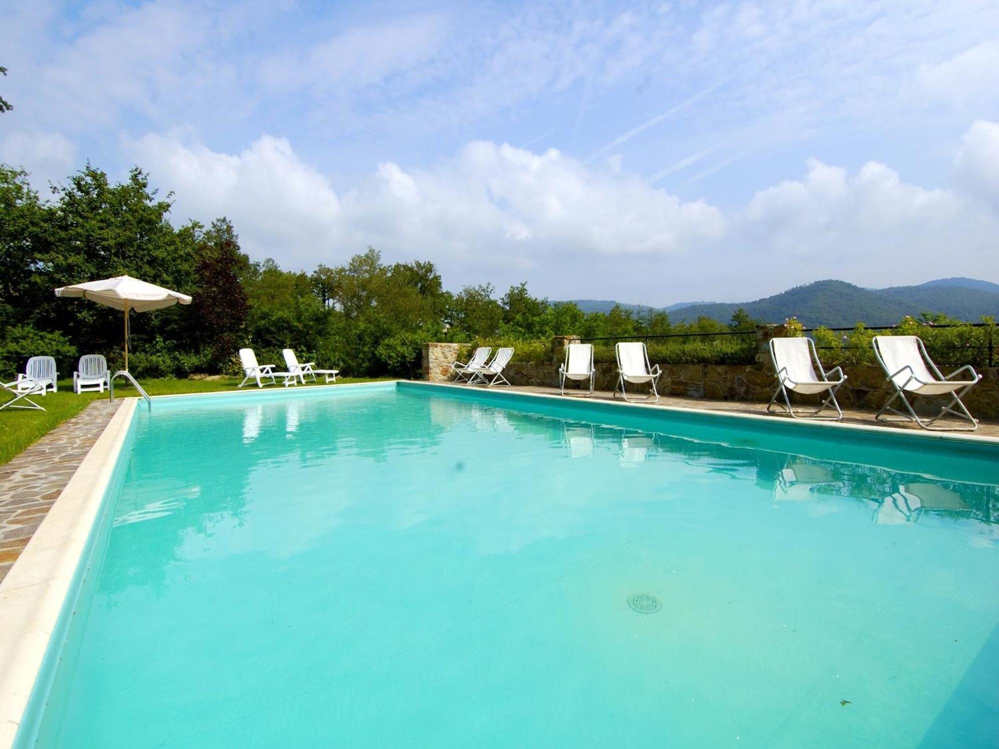 Pleasant Apartment With Swimming Pool Garden Bbq Parking Lucolena in Chianti Exterior foto